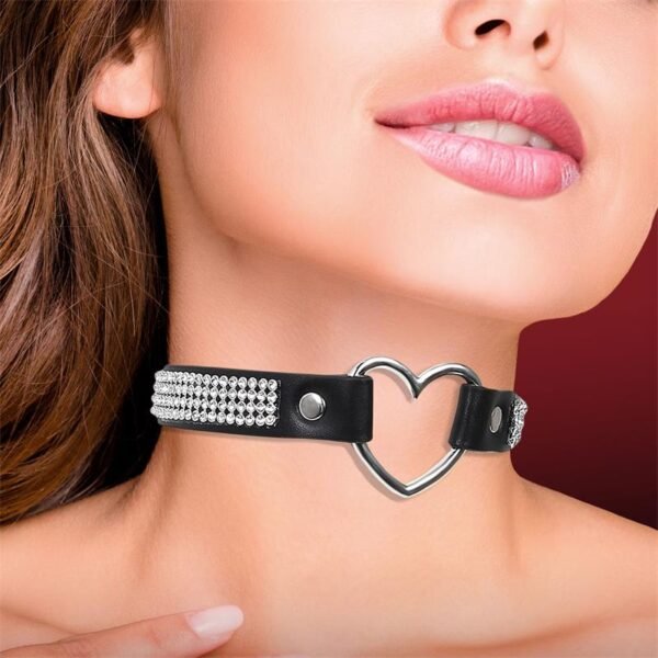 CINDERELLA Collar con Corazón y Pedrería Estilo Choker Cuero Vegano Talla Única
